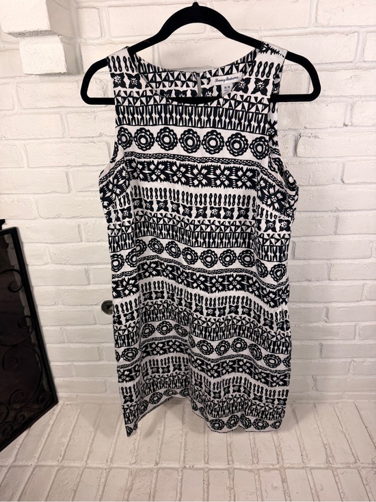 Tommy Bahama Dresses & Skirts - Tommy Bahama Linen Shift Dress Women’s Medium Black White Geometric Sleeveless